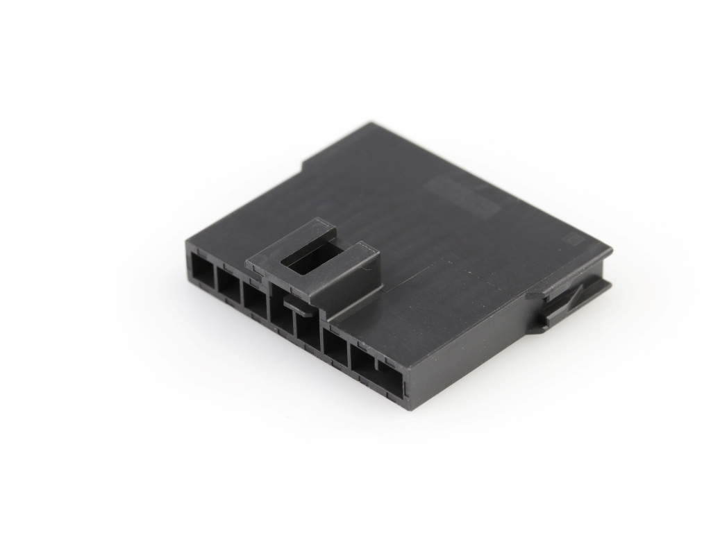 Nano-Fit Plug Housing, TPA Capable, 2.50mm Pitch, Single Row, 8 Circuits, Black, Glow-Wire Capable