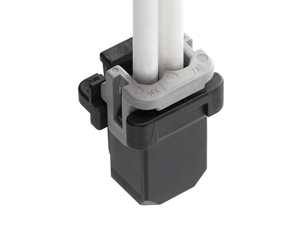 3 Rectangular Connectors - Housings Receptacle Black 0.079 (2.00mm)