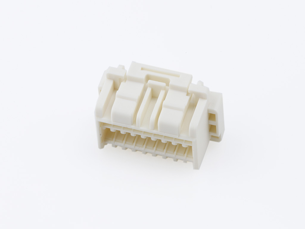 18 Rectangular Connectors - Housings Plug Beige 0.059 (1.50mm)