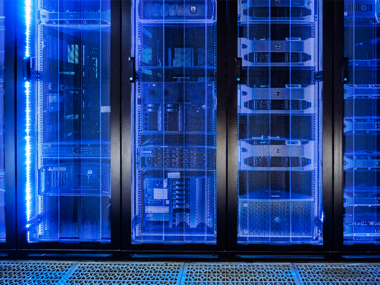 Panoramic View: Advanced Liquid Cooling System in Modern Data Center