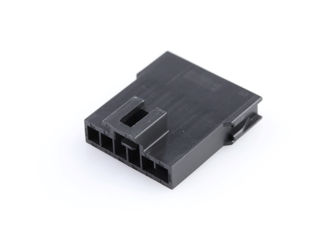 Nano-Fit Plug Housing 