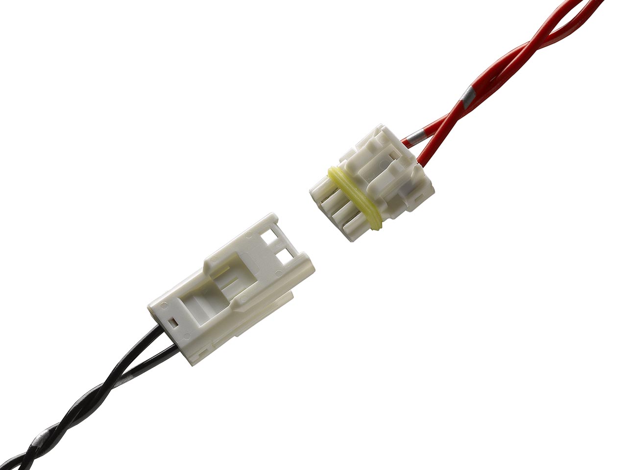 Molex Mizu-P25コネクター。