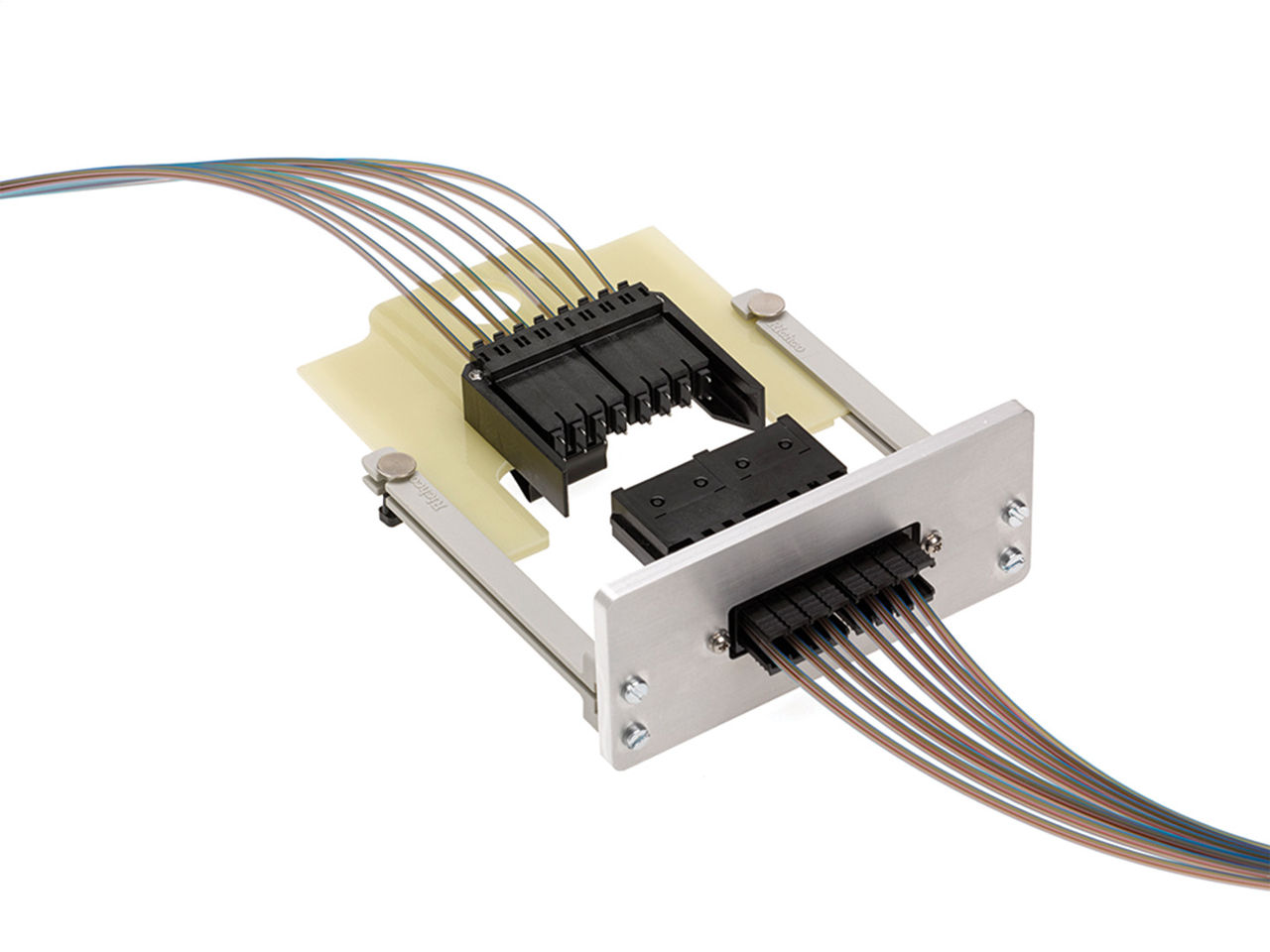 Molex VFI（Versatile Format Interconnect）1x8バックプレーンコネクターアセンブリー。