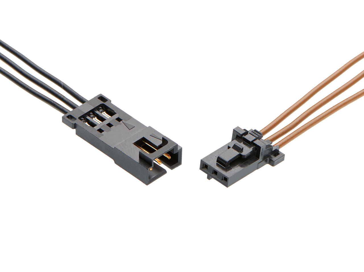 ディスクリートワイヤーで終端された3回路のSLコネクター。
